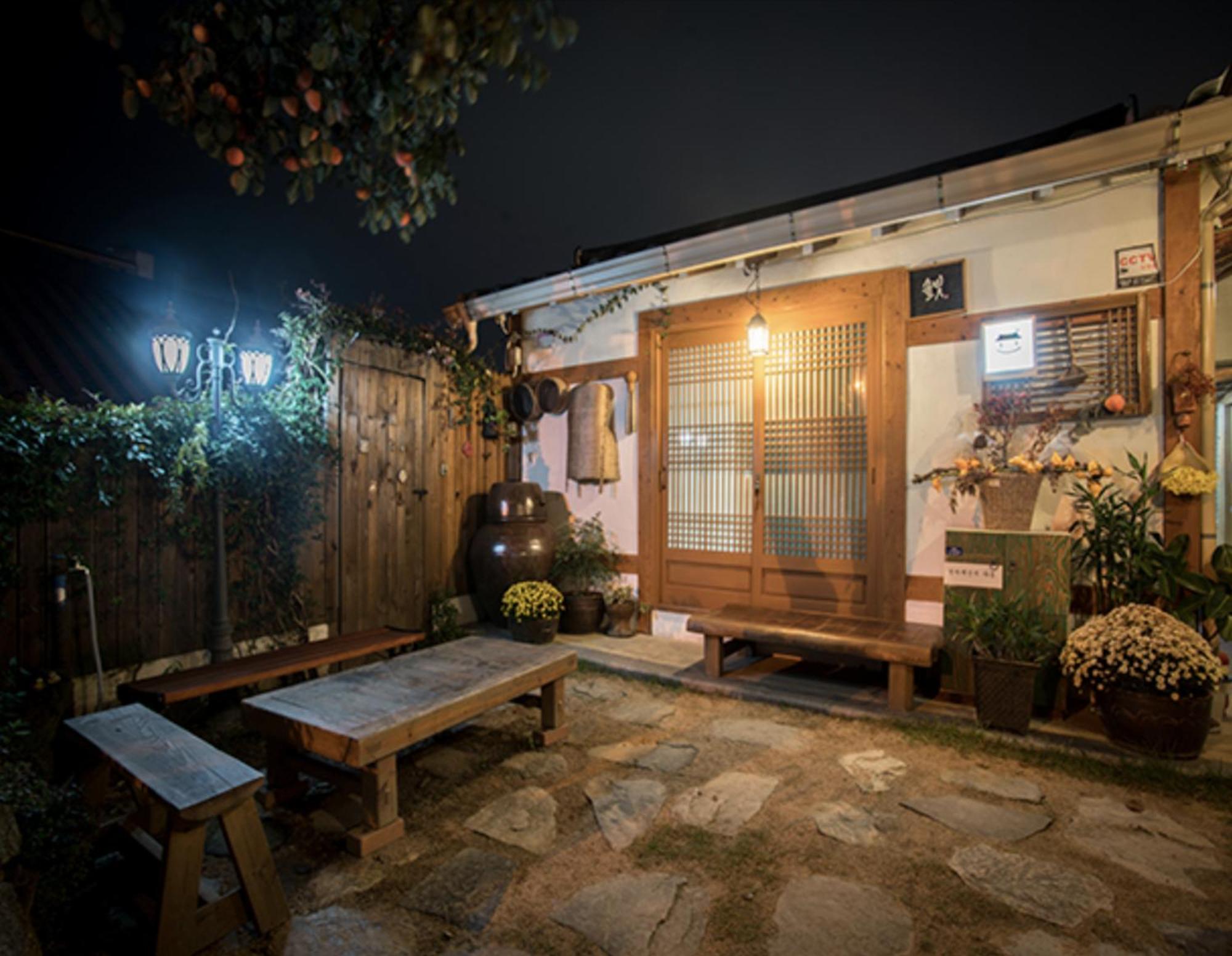ג'אונג'ו Hanok Story Guesthouse מראה חיצוני תמונה