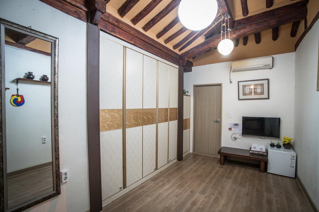 ג'אונג'ו Hanok Story Guesthouse מראה חיצוני תמונה